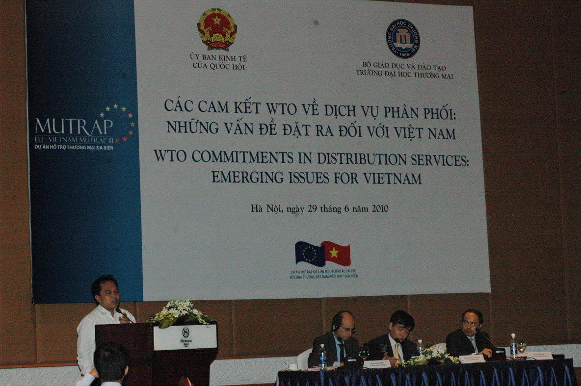 Hội thảo khoa học "Các cam kết WTO về dịch vụ phân phối - Những vấn đề đặt ra với Việt Nam"